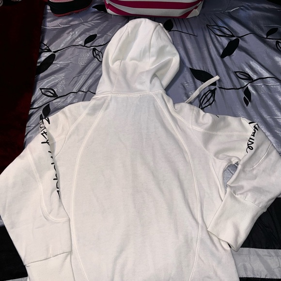 Disney sz Lg white Mickey and Minnie Mouse zip up hoodie.  NWOT - Picture 4 of 4